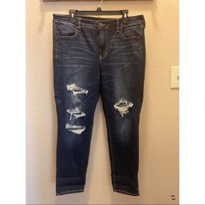 American Eagle Outfitter ripped jeggings